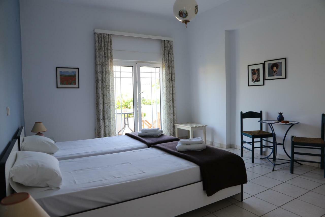 Aris Apartments Gerani  Eksteriør billede
